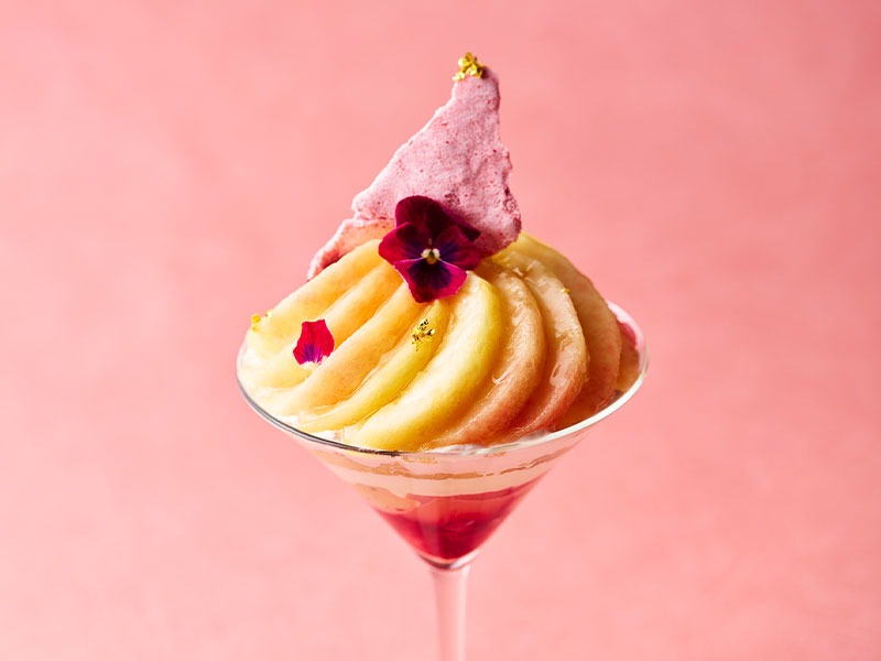 Peach and floral scented summer parfait