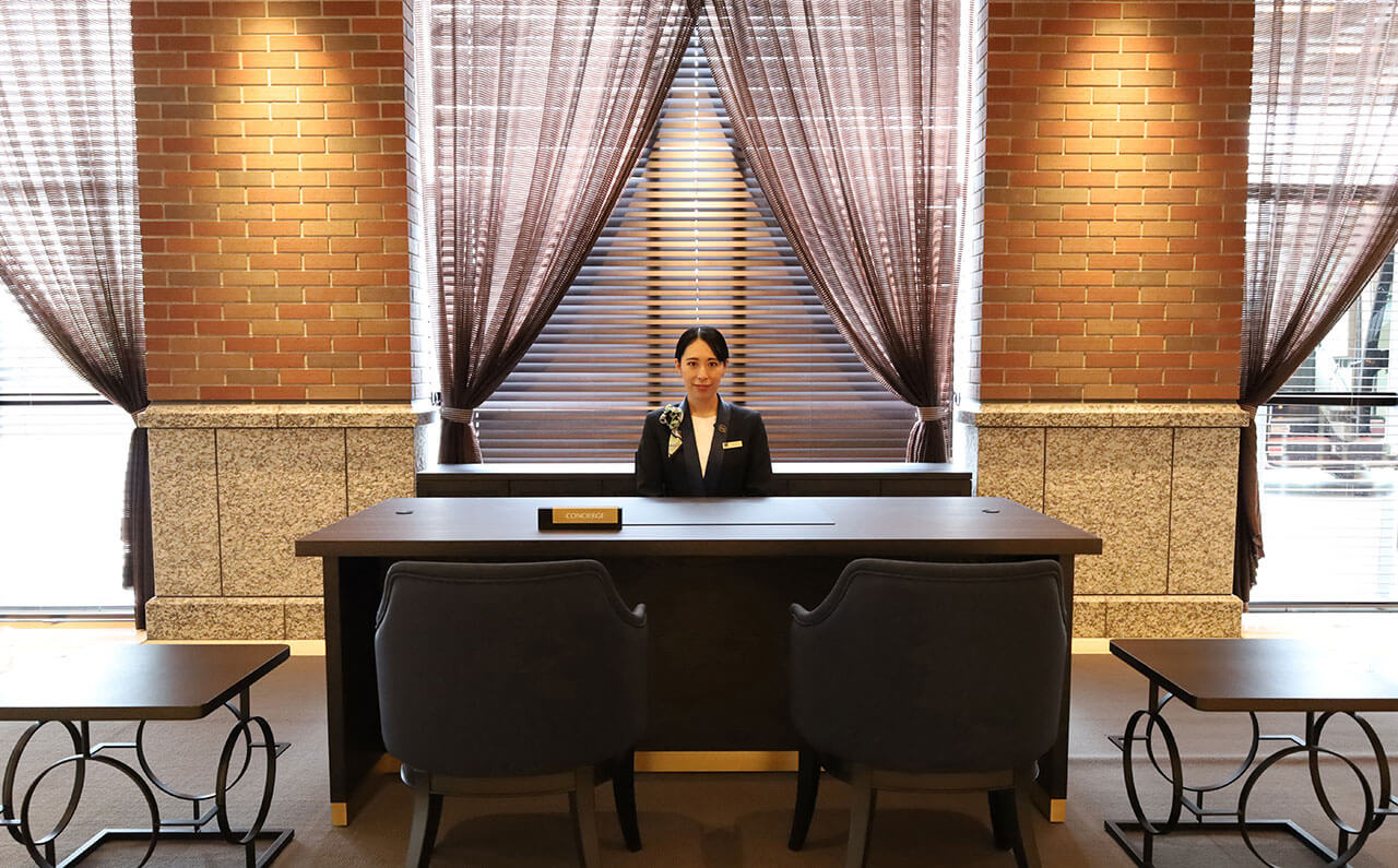 コンシェルジュデスク